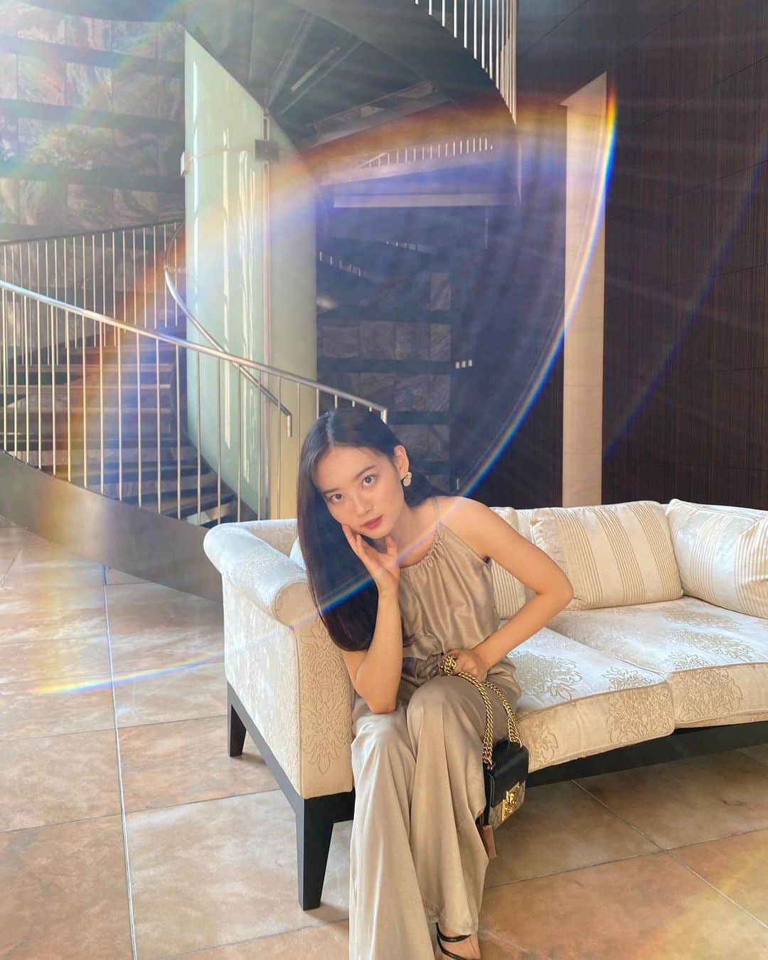 のインスタグラム：「𝐧𝐞𝐰 𝐯𝐢𝐝𝐞𝐨 𝐮𝐩 𝐨𝐧 𝐦𝐲 𝐲𝐨𝐮𝐭𝐮𝐛𝐞 𝐜𝐡𝐚𝐧𝐧𝐞𝐥  新しい動画YouTubeに載せたからみてね！夏服コーデを紹介してるよ。とても素敵なカメラマンさんとスタッフさんに手伝って頂いてすごくいい動画になってると思うからみんなに見て欲しいな！  #ミーコーデ  #youtube #コーデ #大学生 #大学生コーデ  #夏服コーデ  #gyda」