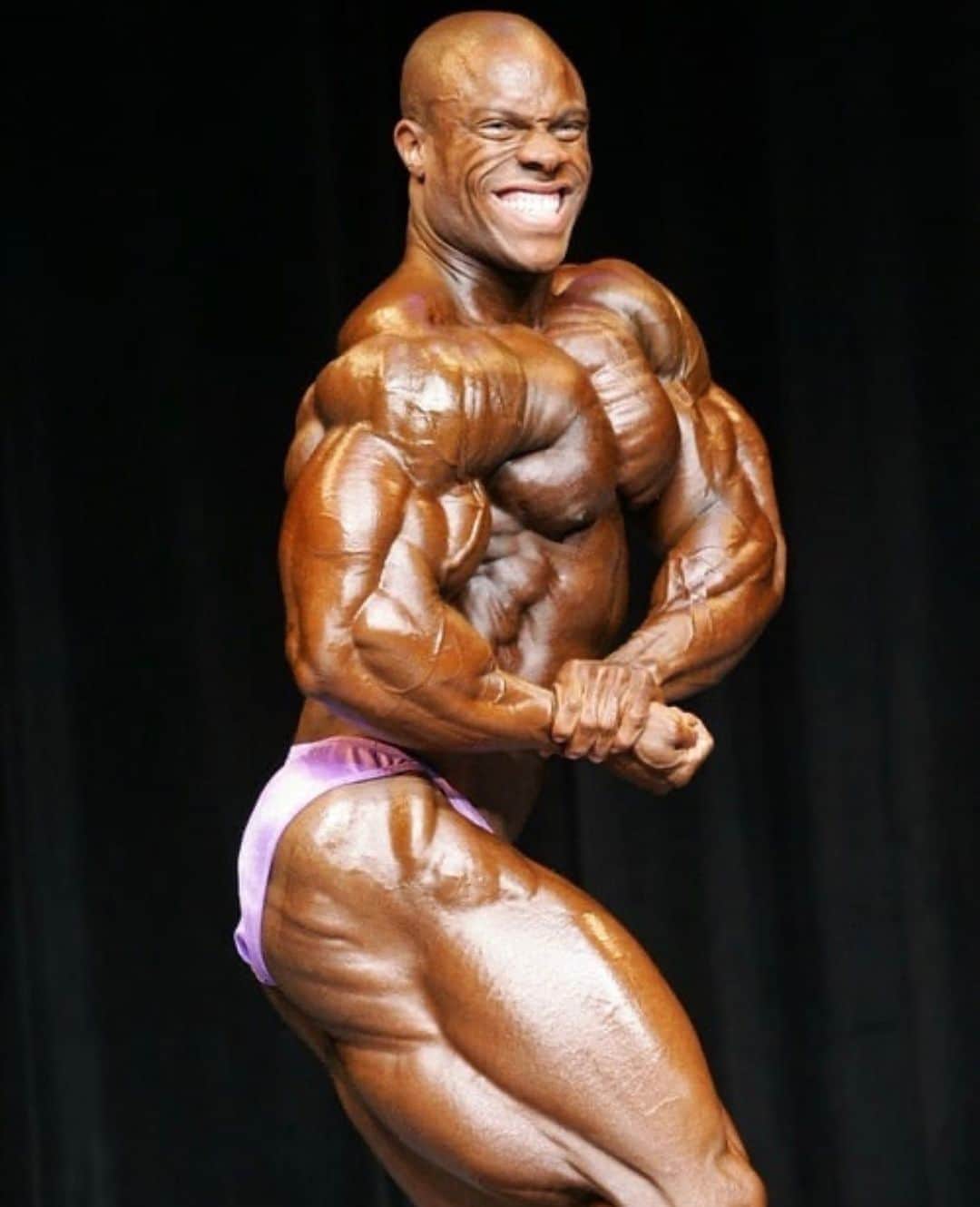 Phil Heathのインスタグラム：「Now this is a #flashbackfriday for ya. The day was May 13, 2006 in Denver, Colorado where I was just 26yrs old competing at the Shawn Ray Pro/Am in my very first Professional contest. The nervousness and anxiety inside was very high as I had only competed in 5 amateur contests between 2003-05 and this being in my town of Denver, I knew I had to produce something special. Went against some very tough competition from “the king of the $10,000 shows” Darrem Charles, a masterful poser with a beautiful physique, David Henry whom I felt was one of the best giant killers of our sport, Kai Greene, whom at the time was, like me just getting into the pro ranks and many others. I can’t wait to share more of these moments as you’ll be able to see inside my mind and heart during various key points in my life. Until then, I hope you are enjoying your Friday and staying safe. Oh, for those who didn’t know, I want this show and it was the first of many wins @hanyrambod and I have made. Be Great Everyone!  #PhilHeath #7xMrOlympia #TheGift #BackToTheBasics #Masterpiece #Fbf #UnfinishedBusiness」