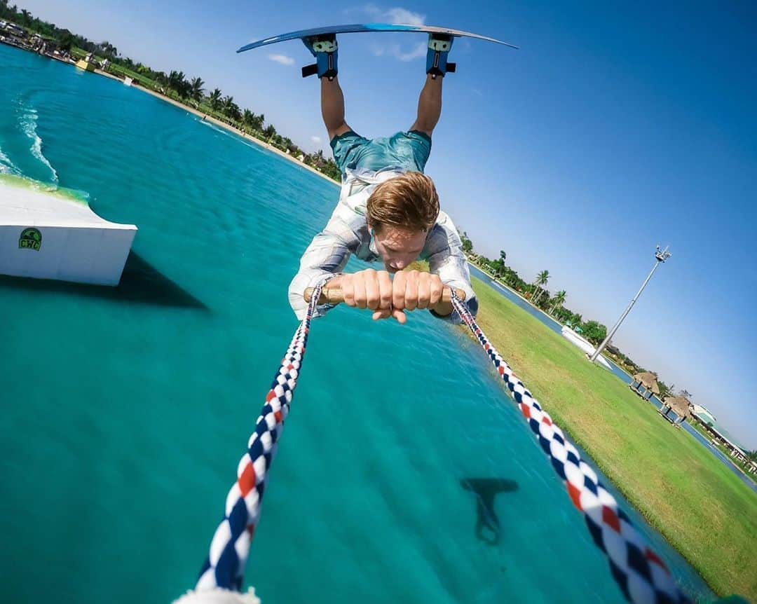 goproさんのインスタグラム写真 - (goproInstagram)「Photo of the Day: Flying through Friday with #GoProFamily member @brandonscheid 🚀 ⠀⠀⠀⠀⠀⠀⠀⠀⠀ #GoPro #Wakeboarding #WakePark #Friday #BigAir」8月22日 0時22分 - gopro