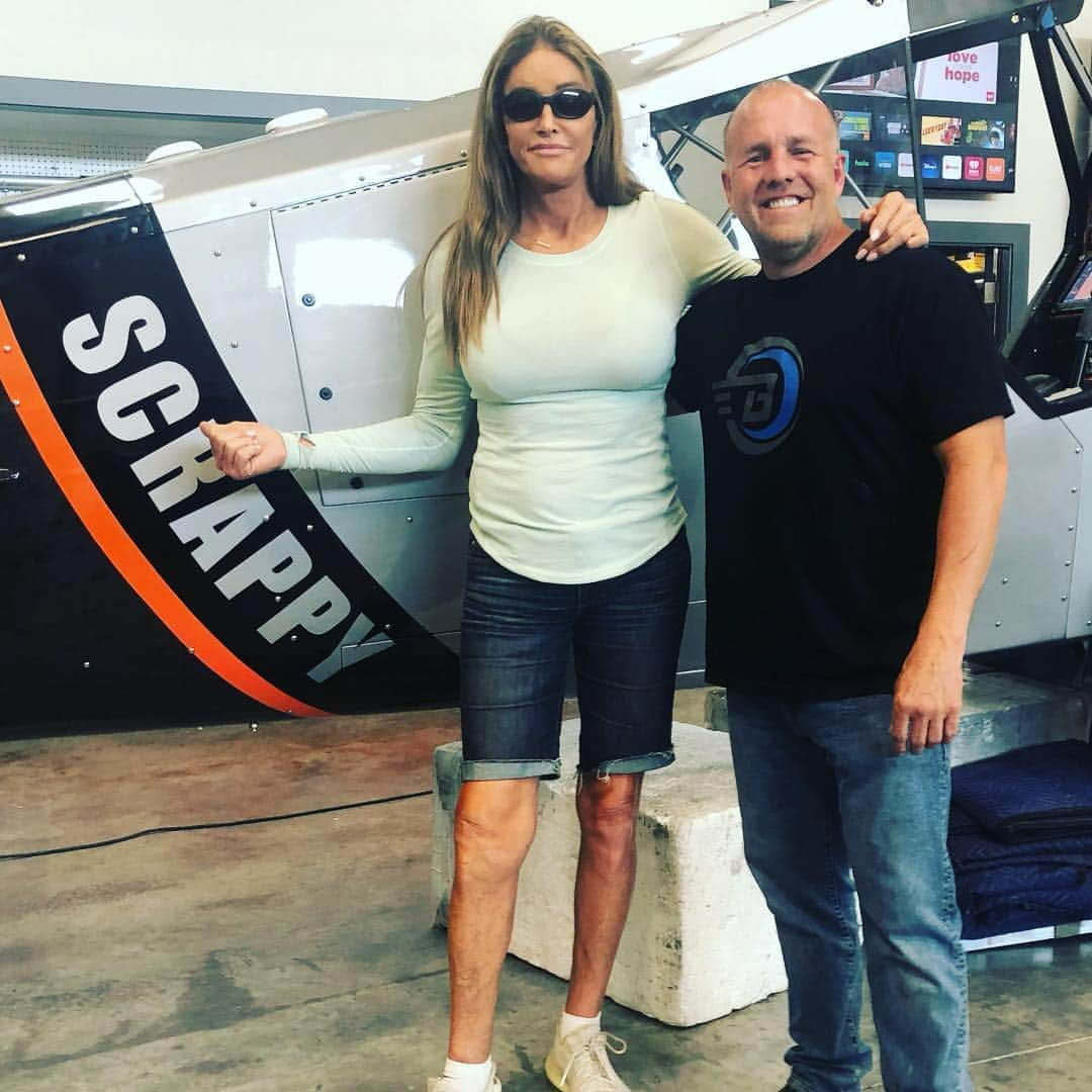 Caitlyn Jennerさんのインスタグラム写真 - (Caitlyn JennerInstagram)「So much fun last week seeing @mike_patey in Utah! I got an update on his progress building Scrappy - a handmade airplane. I even made a part for it! So much fun!」8月22日 0時14分 - caitlynjenner