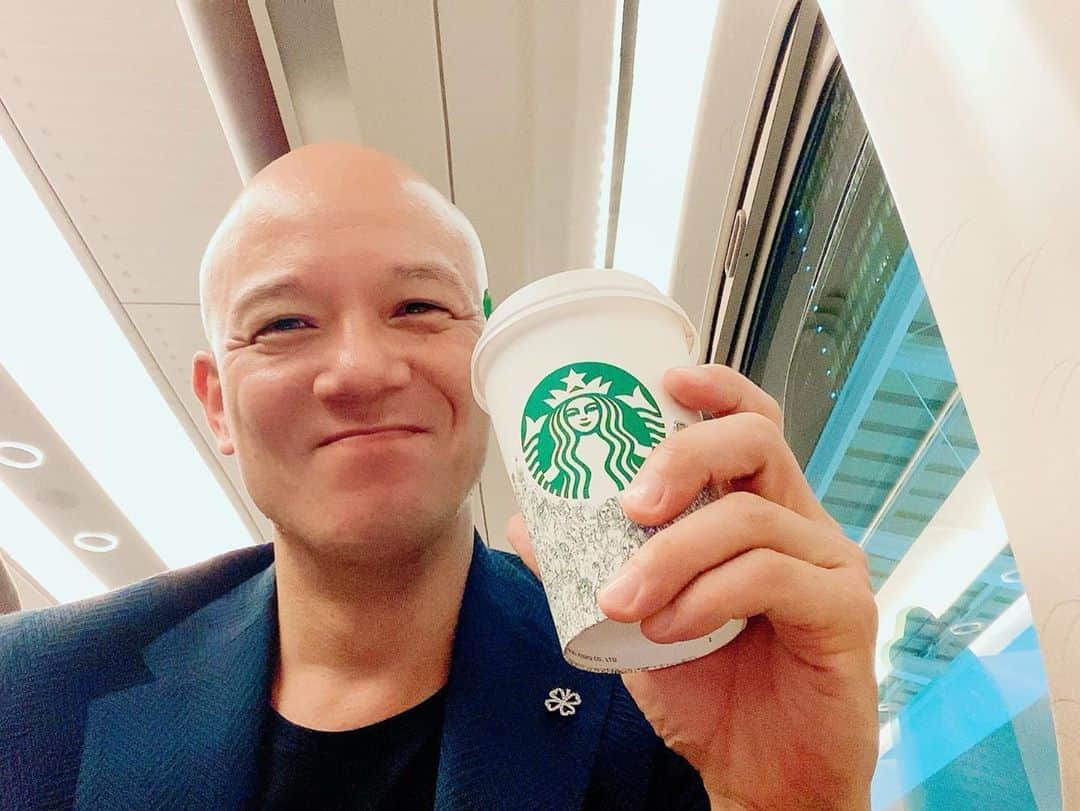 のインスタグラム：「スタバのソイラテ☕️大好き❤️」