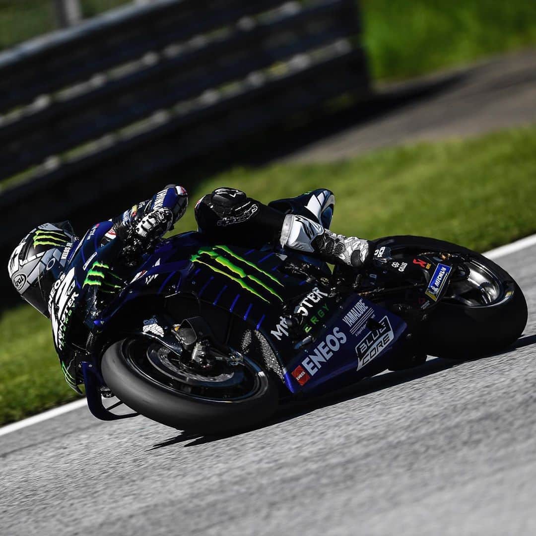 のインスタグラム：「💬 @maverick12official, #AustrianGP FP1 Result - P9:  "We've tried many things this morning and found some positive points. I think that we can be a little bit faster, because we still have a few more areas of improvement to explore. Anyway, the feelings are already very positive, and the bike is working well. So, I can't wait for FP2 to try some new things and especially to do a time attack to set a good lap time."  #MonsterYamaha  #MotoGP」