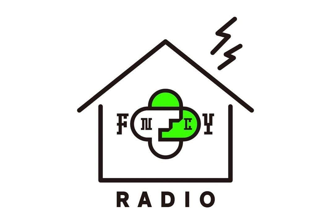 FNCYさんのインスタグラム写真 - (FNCYInstagram)「📻⚡️📻⚡️📻⚡️📻 FNCY公式YouTubeチャンネル にて不定期配信中の 「FNCY HOME RADIO」のアーカイブをApple Podcast&Spotify で公開しました！ 📻⚡️📻⚡️📻⚡️📻⚡️  「FNCY HOME RADIO」といえば、「みんなの夏」の制作企画が誕生した瞬間を迎えた場、、、。  「みんなの夏」のラフ時の音声など、みんなつ成長の記録もお楽しみ頂けますので、 ぜひ✅してみてください🌻  詳細URLは、 公式Twitterをご参照下さい✨  #fncy #fncyhomeradio #zenlarock #grina #鎮座dopeness #spotify #applepodcasts」8月21日 19時54分 - fncy_official