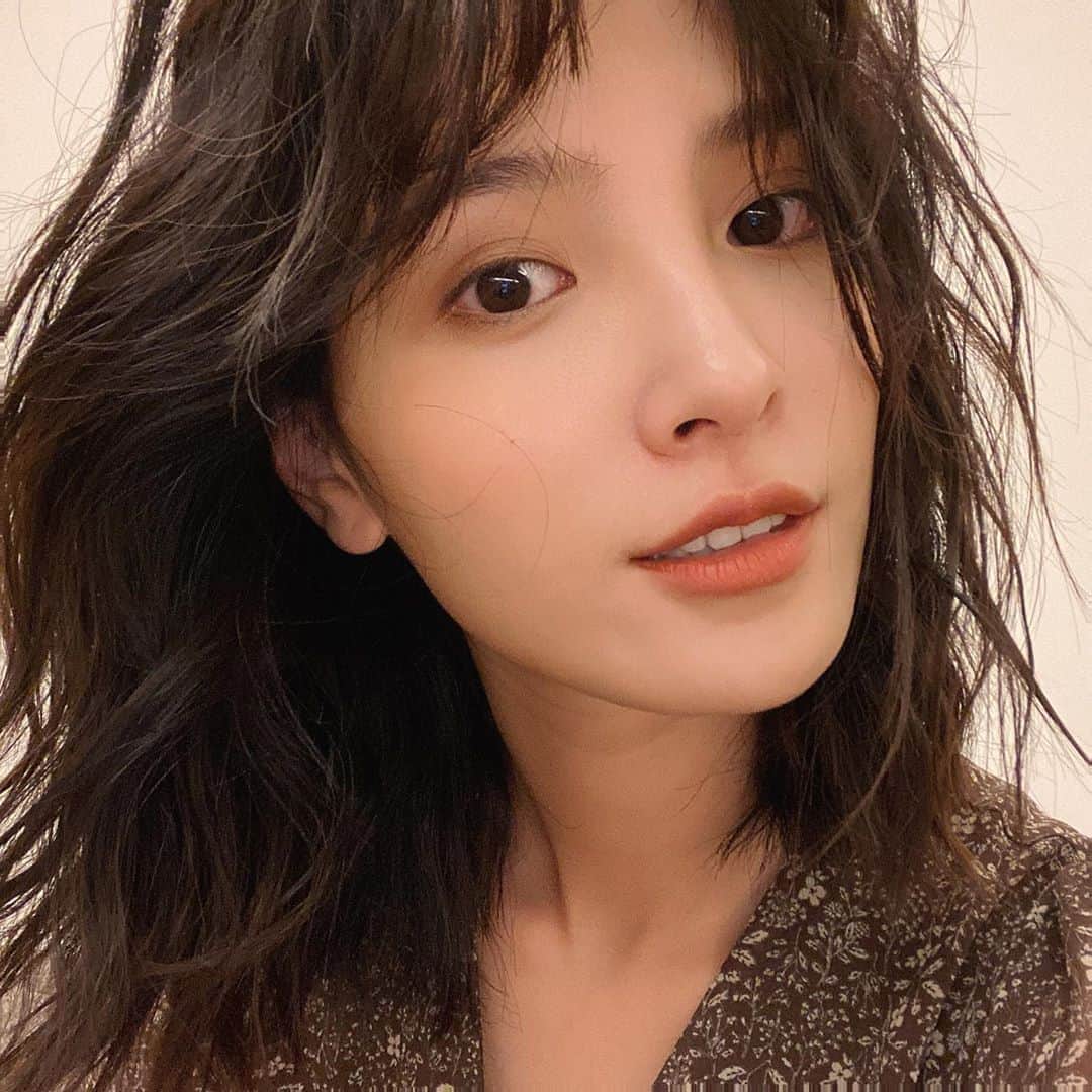 吳子霏（Ellen Wu）のインスタグラム：「奉上能量滿滿的今天🤪 #0823週日獵夢特工第二集」