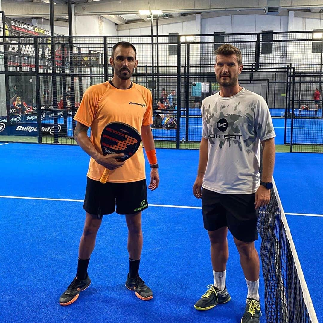 ジョルディ・コディーナのインスタグラム：「Visita a mi amigo @quinialvarez ... 😜」