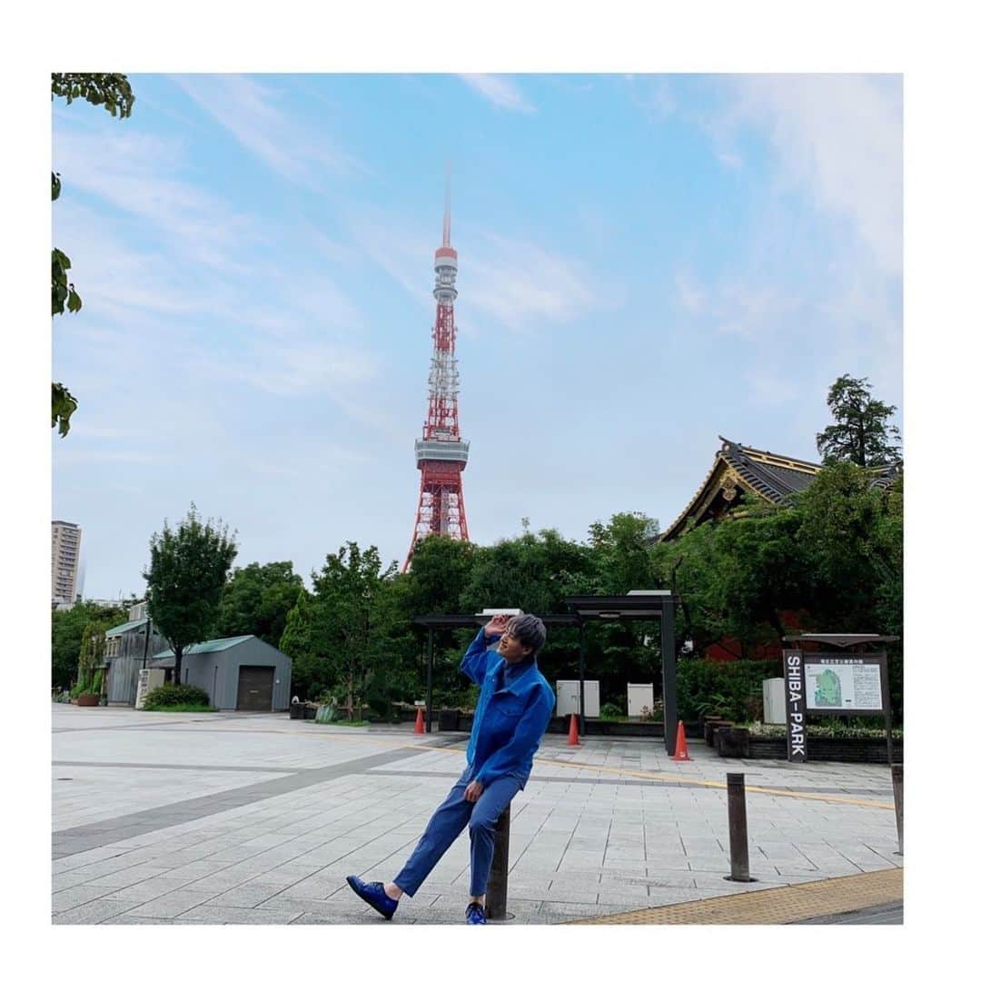 向山毅さんのインスタグラム写真 - (向山毅Instagram)「「TOKYO Miracles」 #offshot #tokyo #japan #tokyotower #sightseeing  #shibapark #location #🗼 #SOLIDEMO #向山毅 #followｍe  #blue #costume #東京鐵塔  #东京铁塔 #旅游景点 #新曲 東京タワーキマタワ〜🗼w」8月21日 21時04分 - take_solidemo