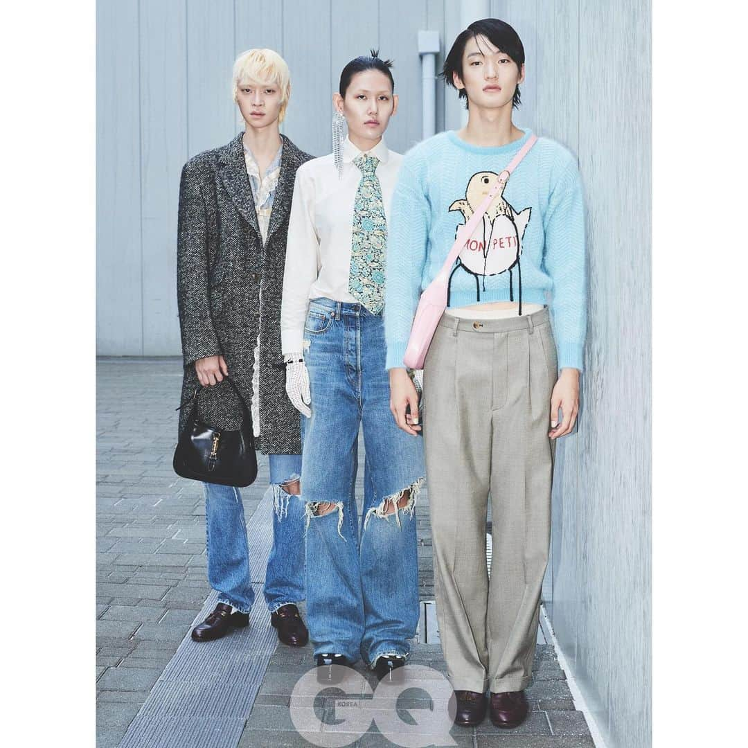 EZさんのインスタグラム写真 - (EZInstagram)「@gq_korea with this amazing team💙💙」8月21日 21時14分 - ez_ez_ez_