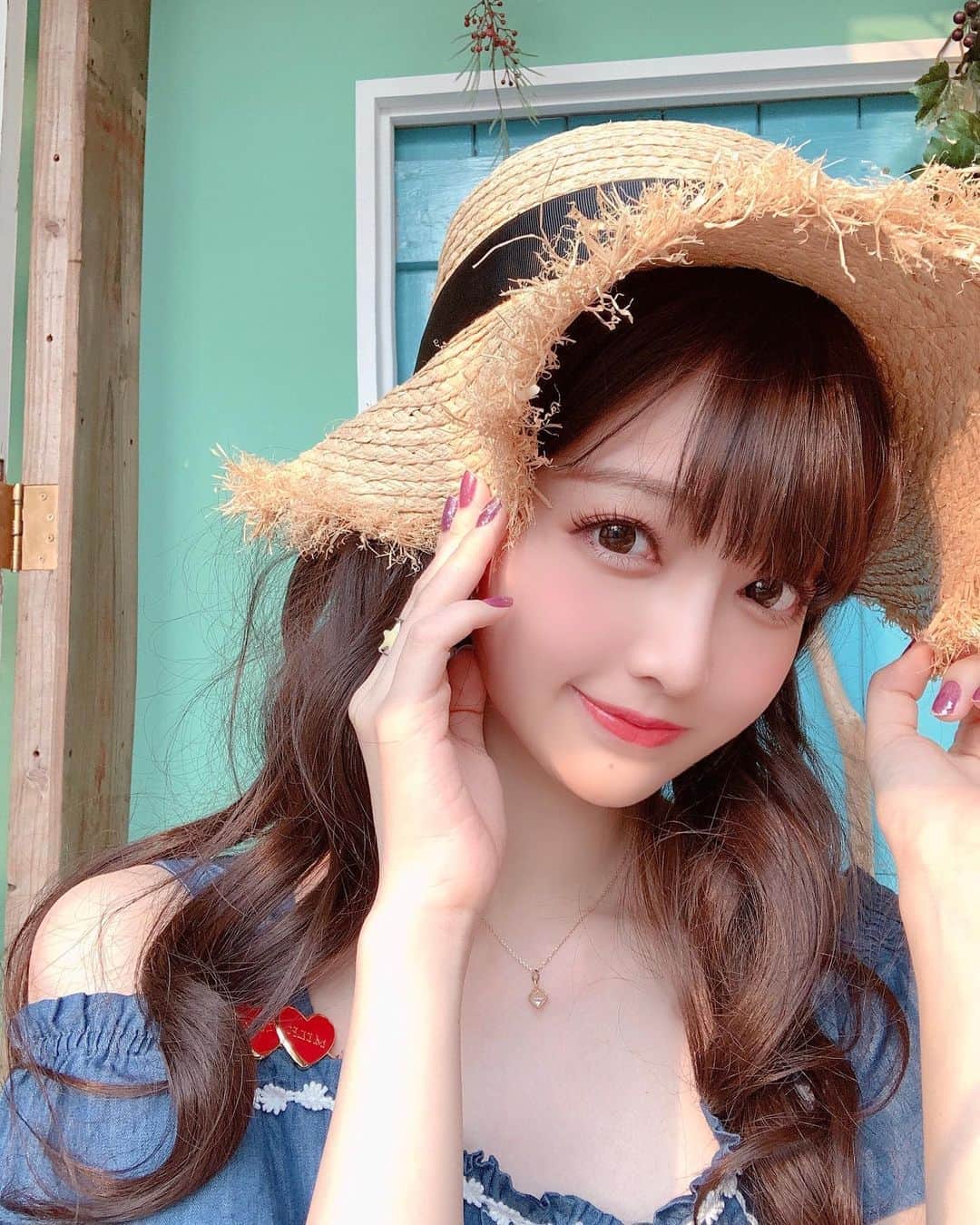 のインスタグラム：「☺️」