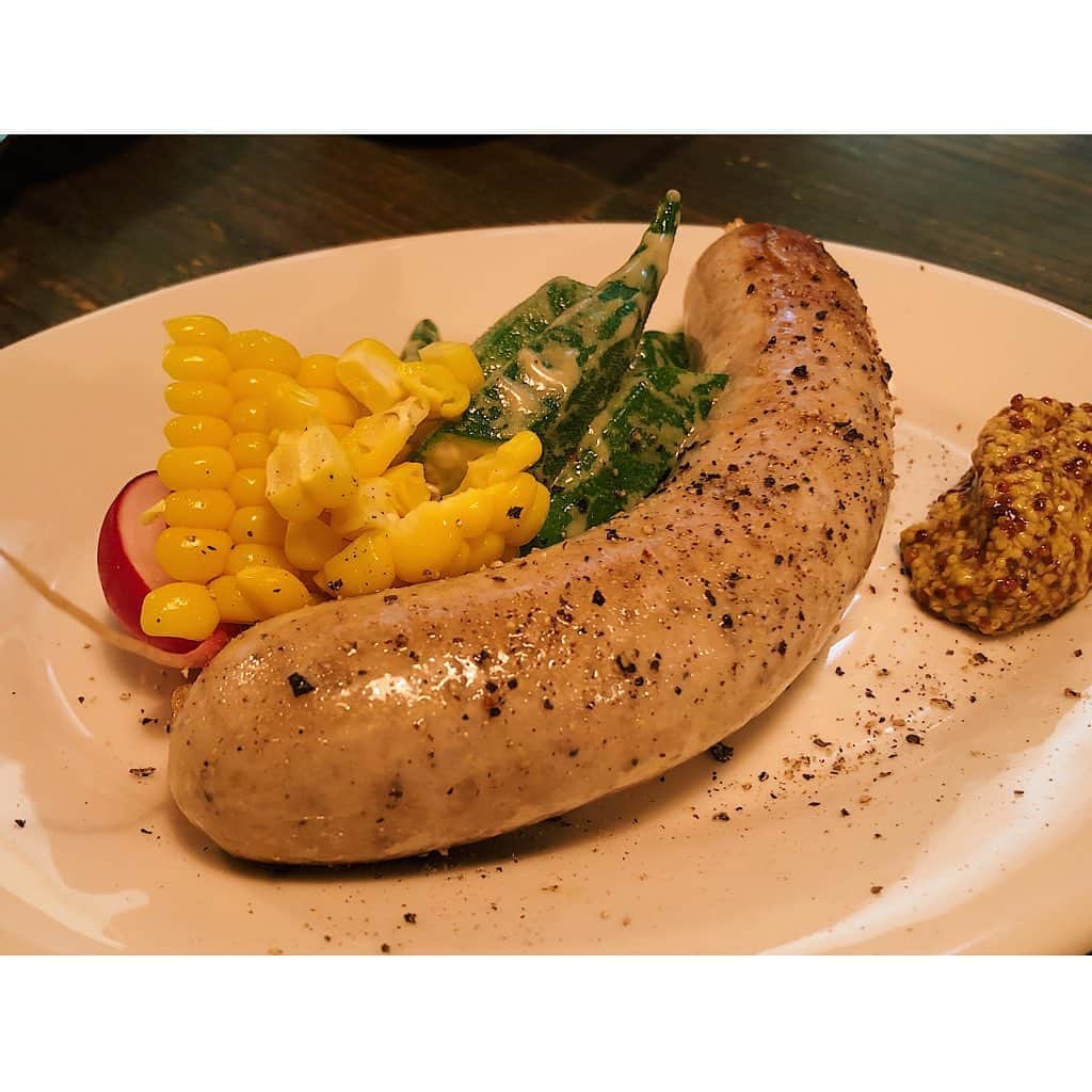 水戸悠夏子さんのインスタグラム写真 - (水戸悠夏子Instagram)「昨日のconneも美味しかったなあ、という記録。お肉料理も勿論ですが、conneのサラダ類がとにかく好き！食材の組み合わせが、いつもキュンとする物ばっかり。ずっと食べていたい・・・。 #delicaliquorconne」8月21日 21時39分 - mitoyukako