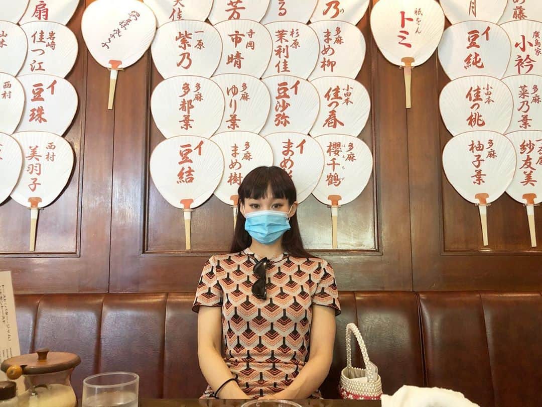 マドモアゼル・ユリアのインスタグラム：「嵐山の福田美術館では現在、大観と春草展が開催されています！ 大観と春草の絆がとっても伝わる展示で、かなり感激しながら鑑賞させて頂きました🥺 この二人の作品を同時にこんなに沢山観れるありがたさ🙏🏻 朦朧体って言葉も今聞くとなんか良いなと思ってしまう。 下村観山の作品なども展示されていました！ #福田美術館 #菱田春草 #横山大観 @fukuda_art_museum」