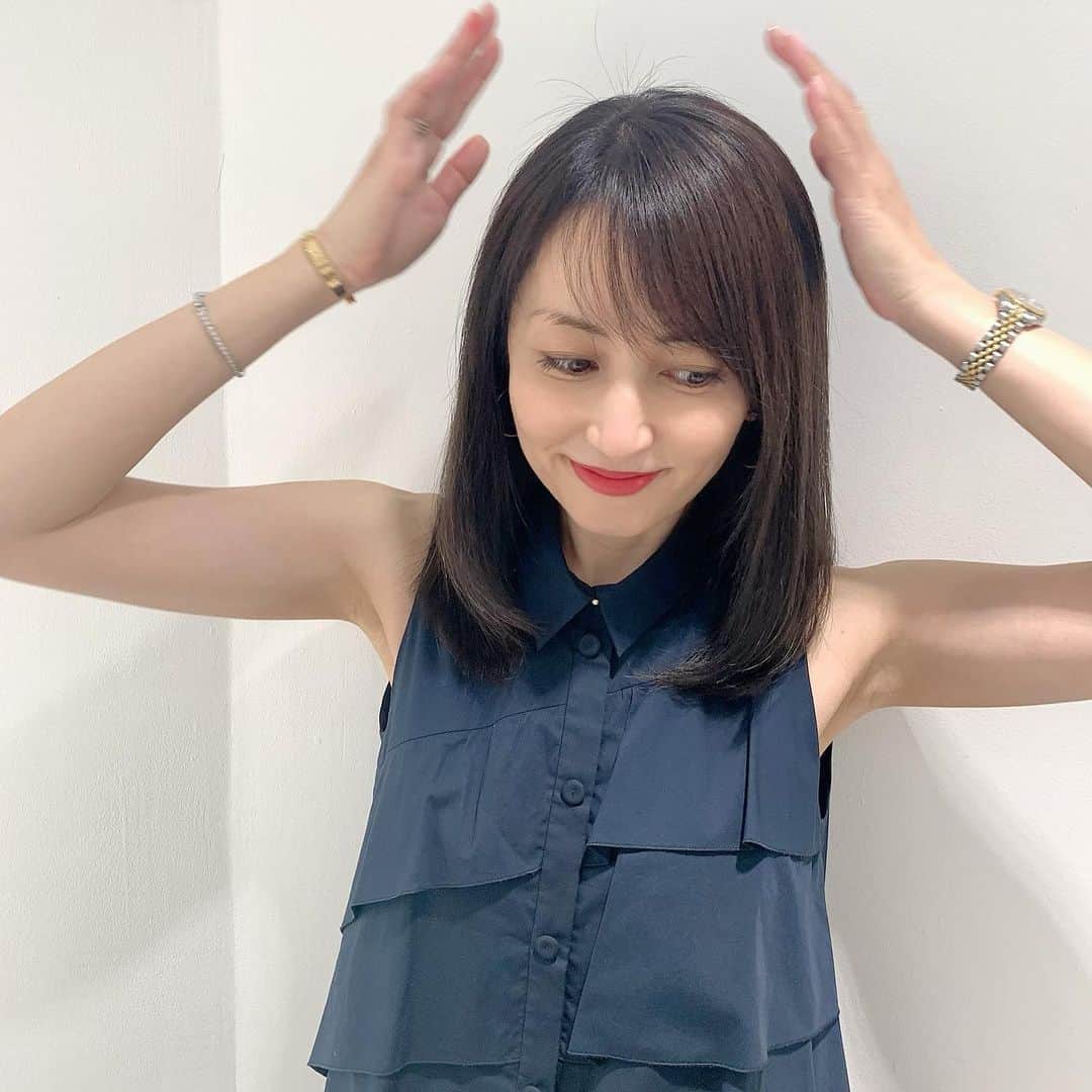矢田亜希子さんのインスタグラム写真 - (矢田亜希子Instagram)「退色していた髪の毛をカラーしてきましたー！前回と同じトーンに。トリートメントもしっかりしてもらったからサラサラつるつるになって髪の毛ふんわり〜♪ #air#air銀座#ヘアカラー #トリートメント#カラーは @shizuka0211  にお任せ」8月21日 22時10分 - akiko_yada