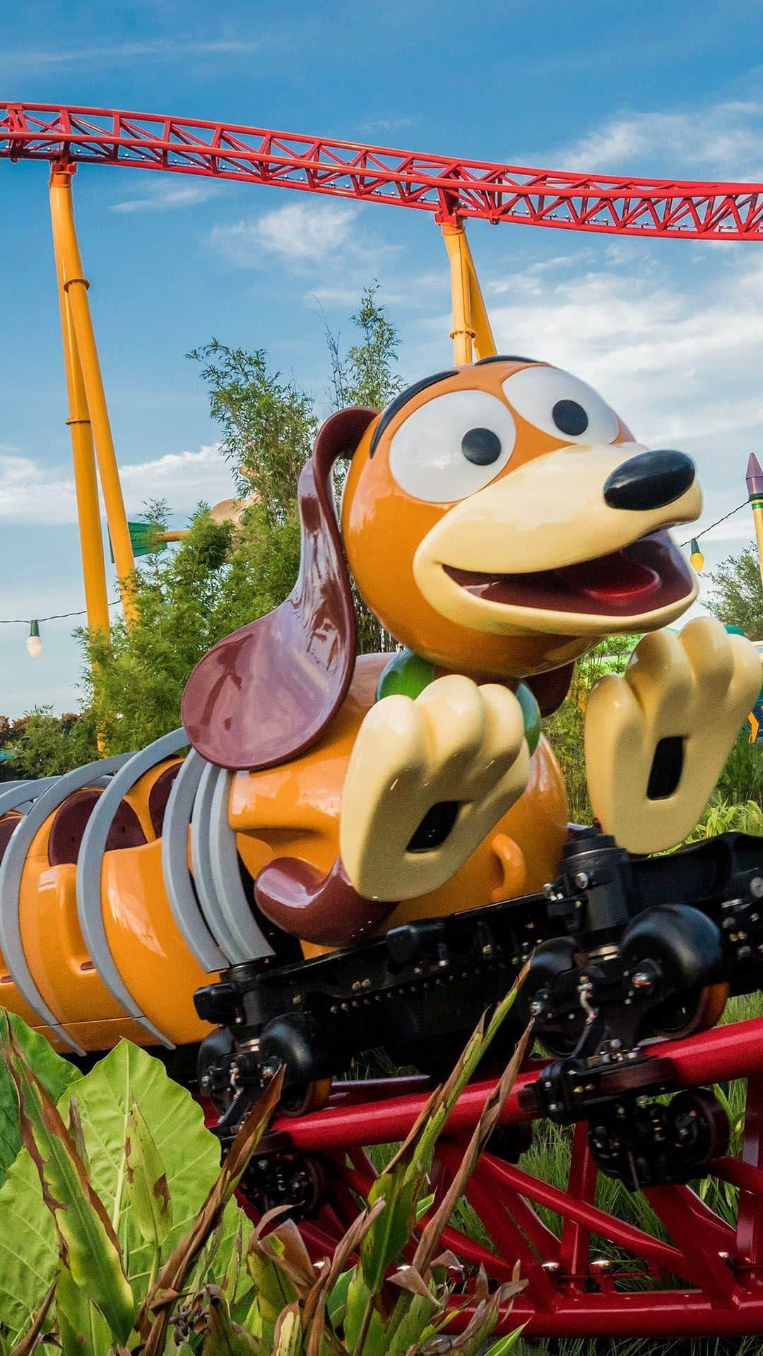 Walt Disney Worldのインスタグラム：「Find out what’s behind the toy building blocks of Toy Story Land at Disney’s Hollywood Studios. @Pixar’s Roger Gould and @WaltDisneyImagineering’s Pam Rawlins will let you in on how they assembled this toy-ified land. #DisneyMagicMoments ✨」