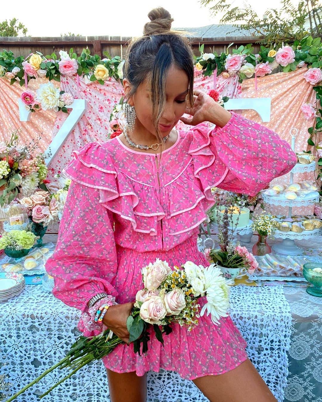 ジュリー・サリニャーナのインスタグラム：「💕🍰」
