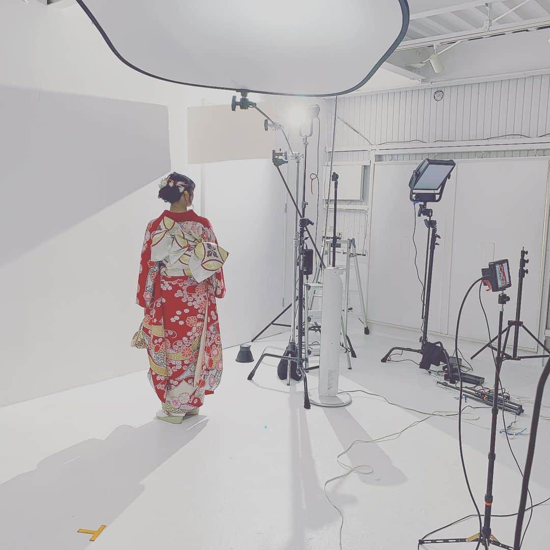 佐藤和奏のインスタグラム：「赤い振袖はお初🟥」