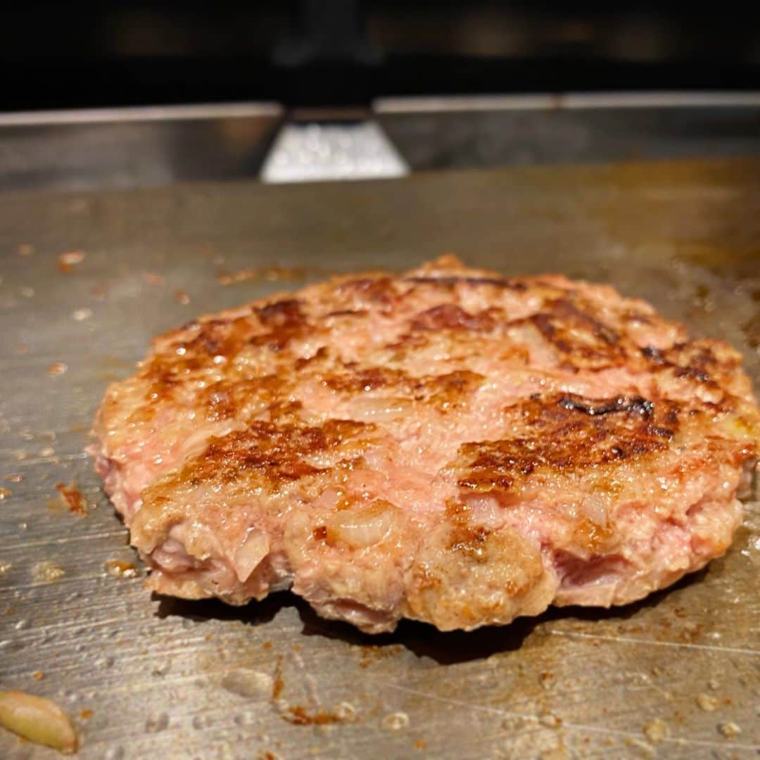 東京肉レポートのグルメインスタ