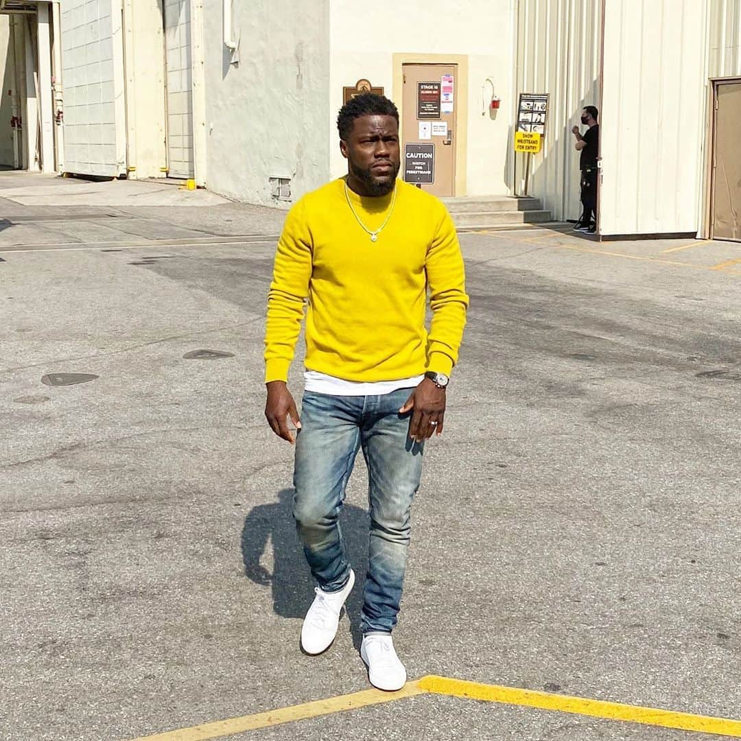 ケビン・ハートさんのインスタグラム写真 - (ケビン・ハートInstagram)「Getting back to work slowly but surely.... #ComedicRockStarShit」8月22日 2時18分 - kevinhart4real