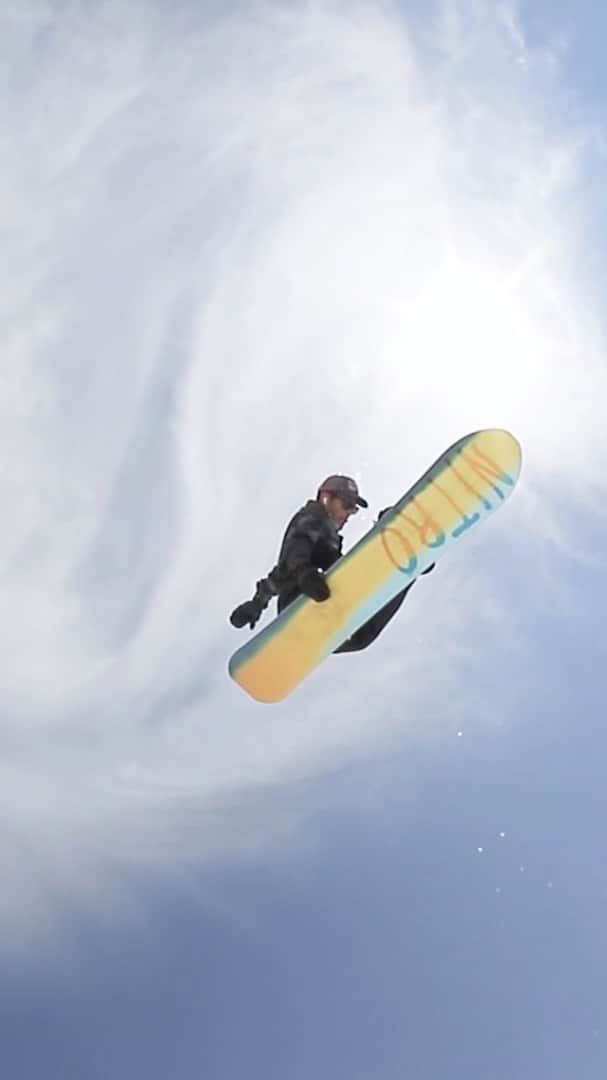 のインスタグラム：「🏂 @brockcrouch @zebpowelll 🎥 @pbnj_all_day」
