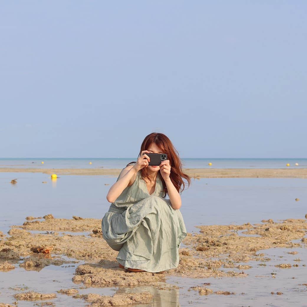 芥田愛菜美さんのインスタグラム写真 - (芥田愛菜美Instagram)「. sea🐳﻿ ﻿ ﻿ ﻿ ﻿ ﻿ #コロナこんなんなるとは思ってへん頃の海 #懐かし #引きこもりの夏 #この頃より今肌白いかも #夏っぽい #プロフィール写真」8月22日 2時55分 - mirumiru1019