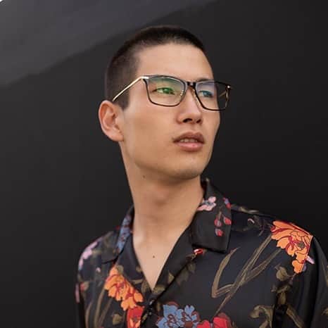 のインスタグラム：「Heading back to shool, or starting online classes? We got you covered. Here at JINS you can customize any frame to fit your needs! We're extending our Back To School promo for an extra week until 9/3. Take $15 off your new frames and start school in A+ style ✔️Use code: BTS15  Shop now at jins.com」