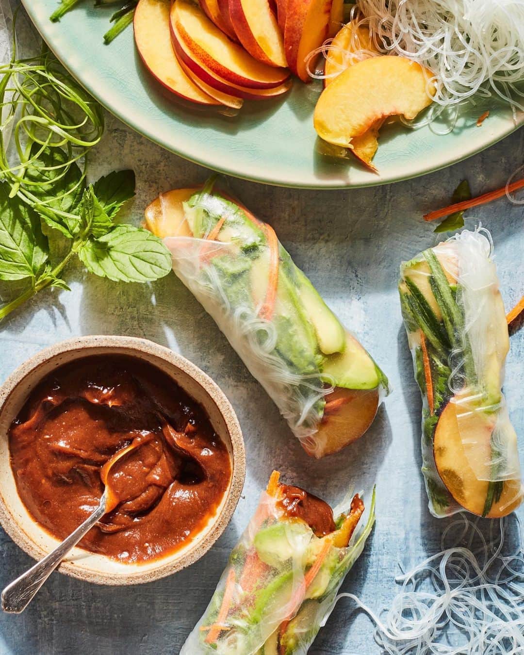 Gaby Dalkinさんのインスタグラム写真 - (Gaby DalkinInstagram)「SUMMER FRIDAYS aka the best day of the week especially today because we have a MASSIVE GIVEAWAY!! I’ll be over here all weekend long eating these Avocado Peach Summer Rolls – obvi. Meanwhile my friends @missionavocados want you to live your best life for the next 12 months so 1 lucky winner is getting a shipment of avocados EVERY MONTH FOR 12 MONTHS. 24 avocados a month. That’s almost 1 per day. 288 avocados total! OMG. #SummerFridays  #avoccasion  Honestly I’m upset I'm hosting the giveaway because I would like to win! But here’s the deal – just leave a comment below telling me your favorite way to eat avocados and you’re entered to win! Open to US residents only! Contest open until next Friday! Recipe for these Avocado Peach Summer Rolls is on the blog #ad and you can check out @missionproduce for some more avocado recipes and tips & tricks! https://whatsgabycooking.com/avocado-shrimp-spring-rolls/ (just replace the shrimp with peaches!!)」8月22日 4時06分 - whatsgabycookin