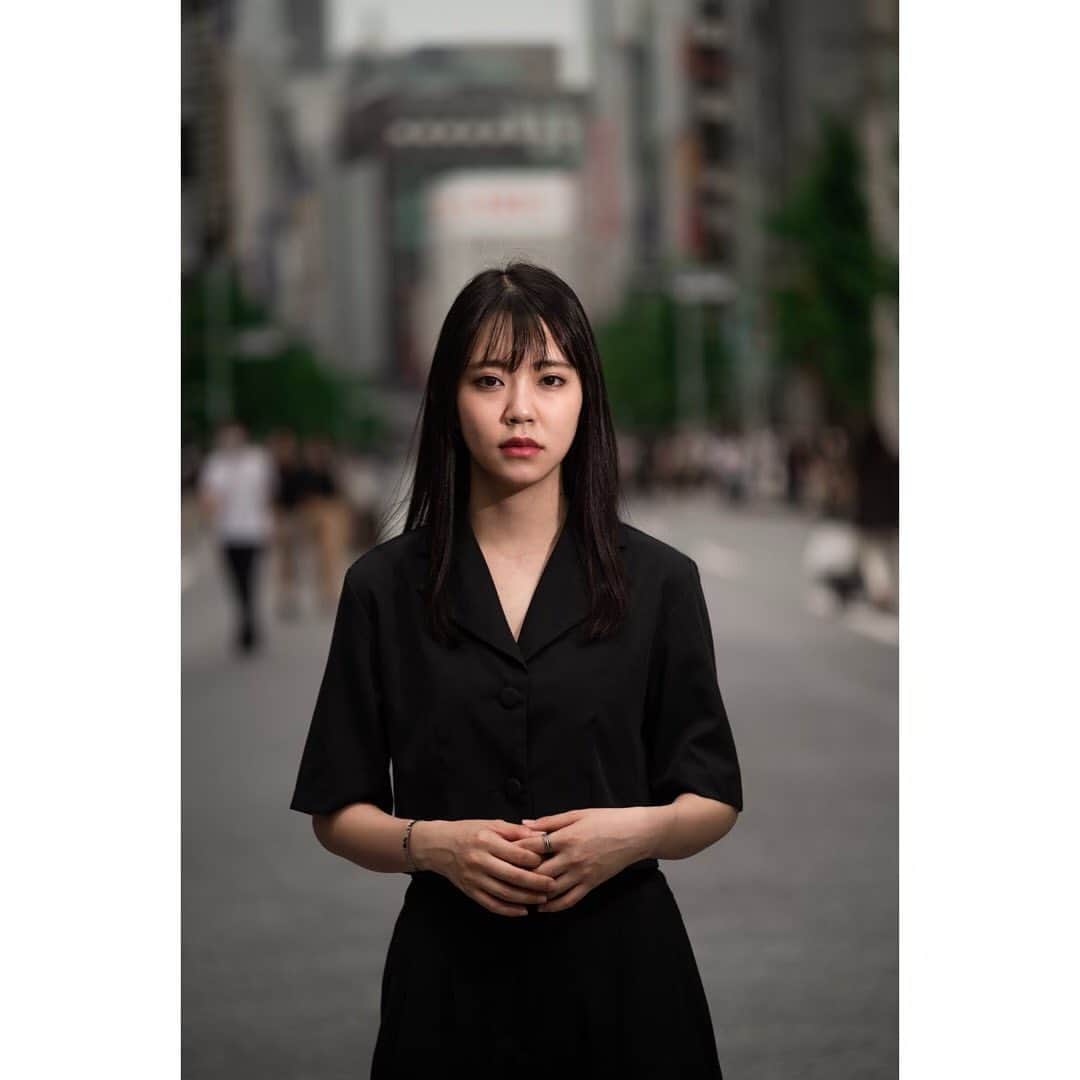 伴優香のインスタグラム：「. . おはよう🌞 . . photo by : @yos_0116  . #ginza #portrait #ポートレート #被写体  #bestphoto_japan #pt_life #pt_life_  #팔로우 #사진 #여배우 #모델 #추억 #팔로우미  #型号 #女主角 #人像 #相片」