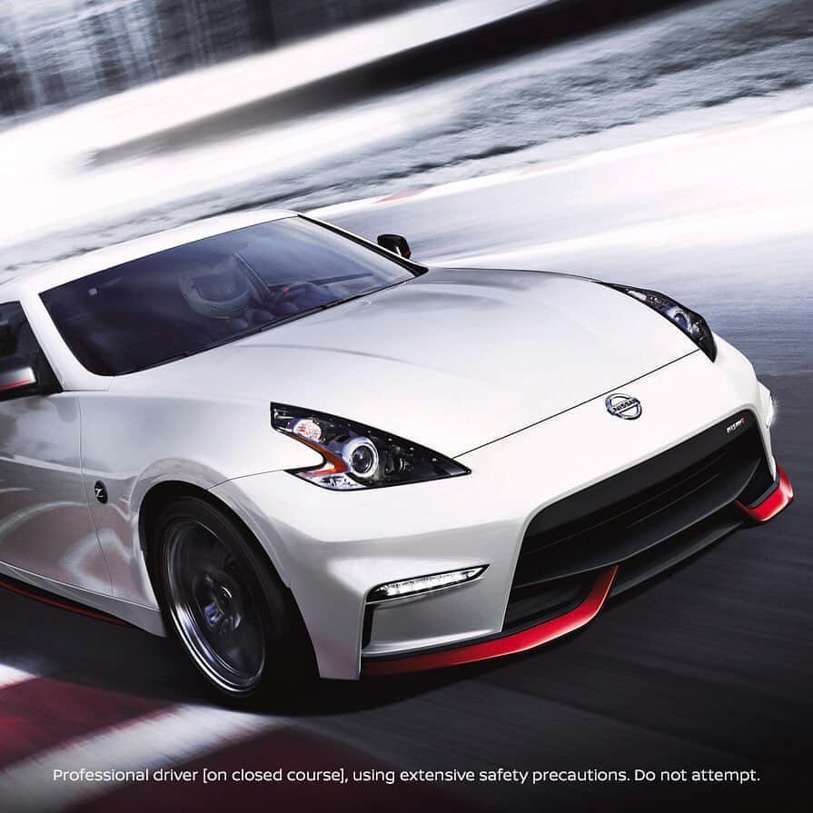 Nissan USA Official Instagram accountさんのインスタグラム写真 - (Nissan USA Official Instagram accountInstagram)「It will bring out the driver in you. #Nissan370Z #NISMO」8月22日 4時10分 - nissanusa