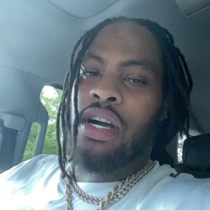ワカ・フロッカ・フレイムのインスタグラム：「Support you Wife!!! Be the husband not a controlling head lol but frfr」