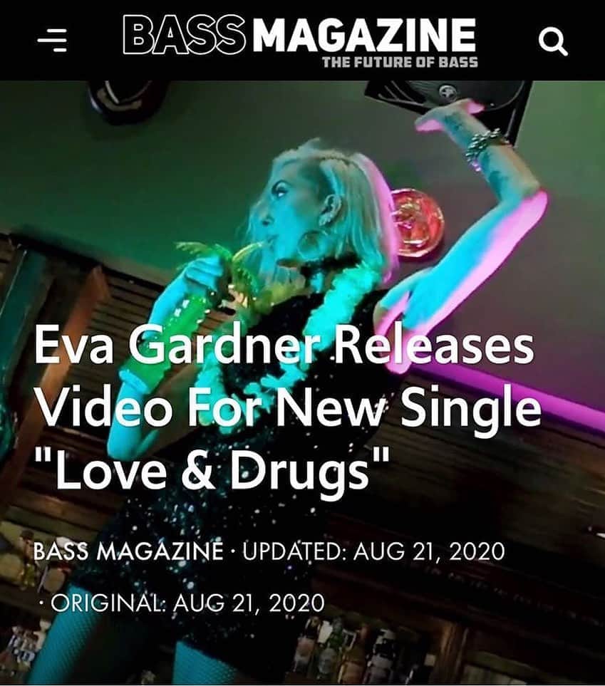 マーク・シュルマンさんのインスタグラム写真 - (マーク・シュルマンInstagram)「New music from my bestie @evagardner #repost Thanks @bassmagazineonline!! “Love & Drugs” out today! Video Link in BIO! Featuring @markyplanet on drums, Director/Editor @jessamynviolet」8月22日 4時53分 - markyplanet