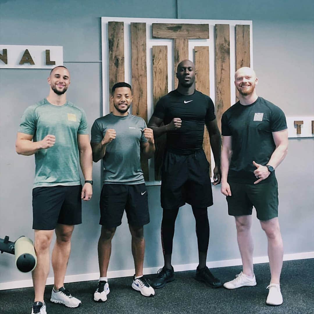 のインスタグラム：「Prepping for success with the best💪🏾🙏🏾 @mtmgym」
