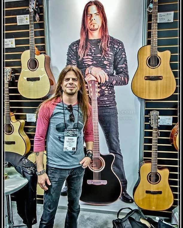 Queensrycheさんのインスタグラム写真 - (QueensrycheInstagram)「#fbf - Todd at the Merida Guitars booth at the Namm Show 2014 (photo credit Alan Birdsell of One Mind Creations) #queensryche #flashbackfriday #toddlatorre #tlt #thevoice #talentedmusician #singersongwriter #drummer #guitarplayer #leadvocalist #meridaguitars #nammshow #bamf #wemissourrychers」8月22日 6時00分 - queensrycheofficial