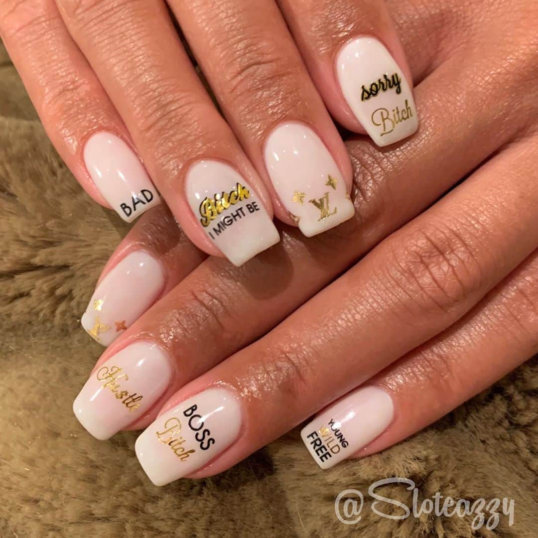 Yasmeenさんのインスタグラム写真 - (YasmeenInstagram)「Ask me if I’m rollin’ with some Gucci, BITCH I might be 💅🏽💸✨ - @saweetie   Beyond grateful  for opportunities like these 🙏🏽 made possible by @customtnails1 , thank you for trusting in me and letting me take care of your vip clients while you’re gone 🥰 Dope decals by @wrapartistnails and @shop_riyaproducts #nailsbysloteazzy」8月22日 6時41分 - sloteazzy