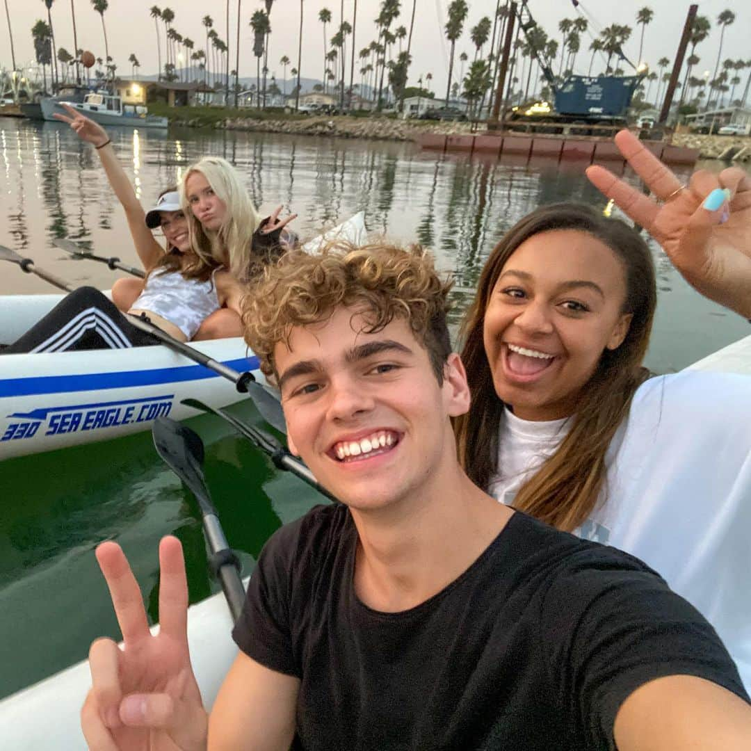 Nia Sioux Frazierさんのインスタグラム写真 - (Nia Sioux FrazierInstagram)「Pure happiness☺️」8月22日 6時47分 - niasioux