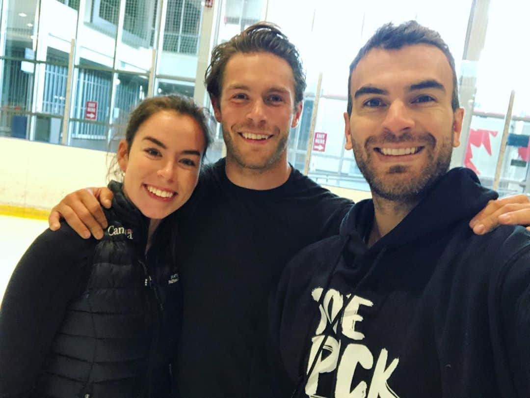 エリック・ラドフォードのインスタグラム：「Always a pleasure working with these two young talents. Can’t wait for you to see what we created together. 😊  #figureskating #figureskater #choreography #choreographer #toepickapparel」