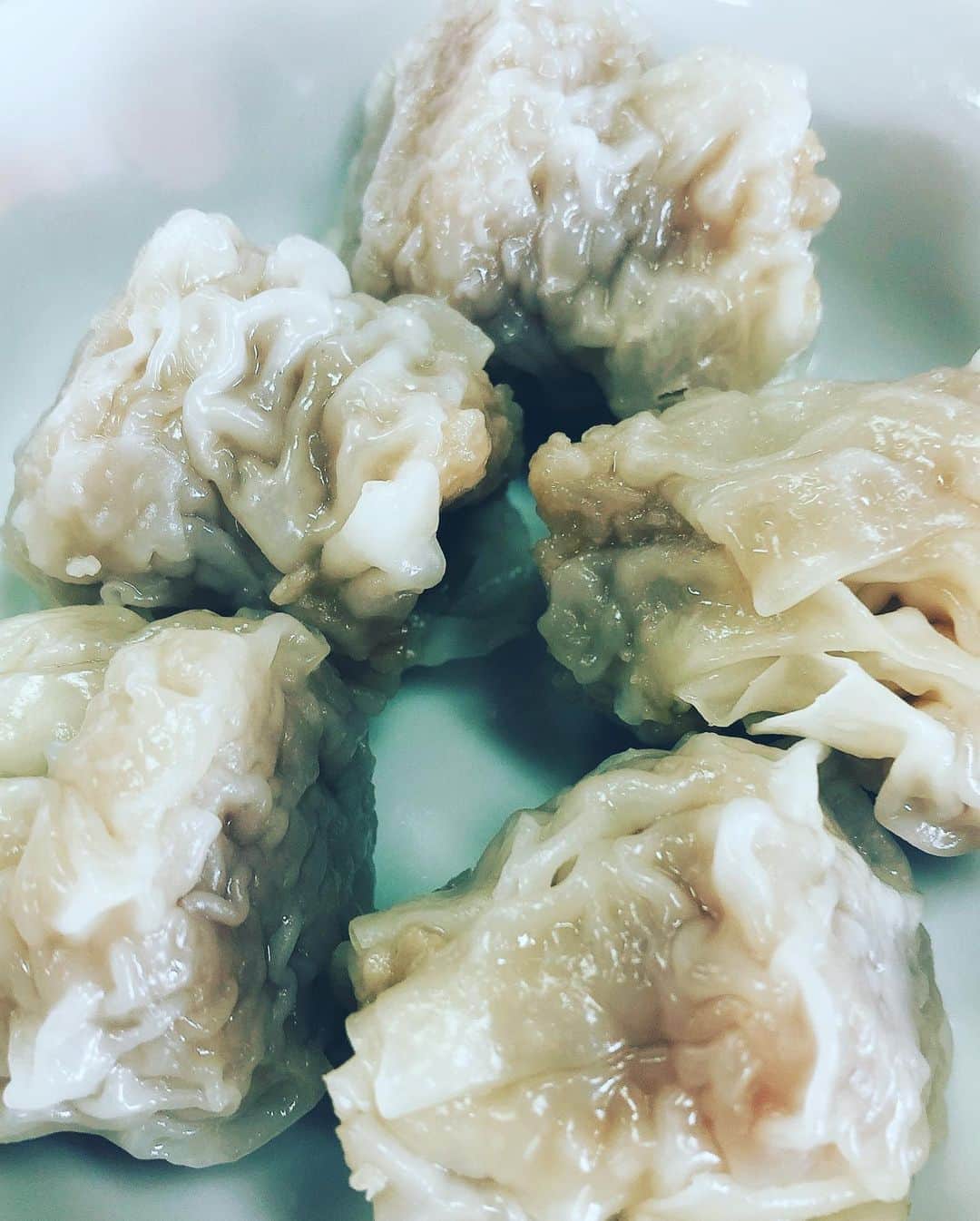阿部洋子さんのインスタグラム写真 - (阿部洋子Instagram)「🍴😋🍴 愛してやまない町中華。  美味しくて当たり前。 味わい深い。  一緒に食べるとさらに美味しい♡  #町中華  #奇珍  #美味しゅうございました」8月22日 17時41分 - hirocoring