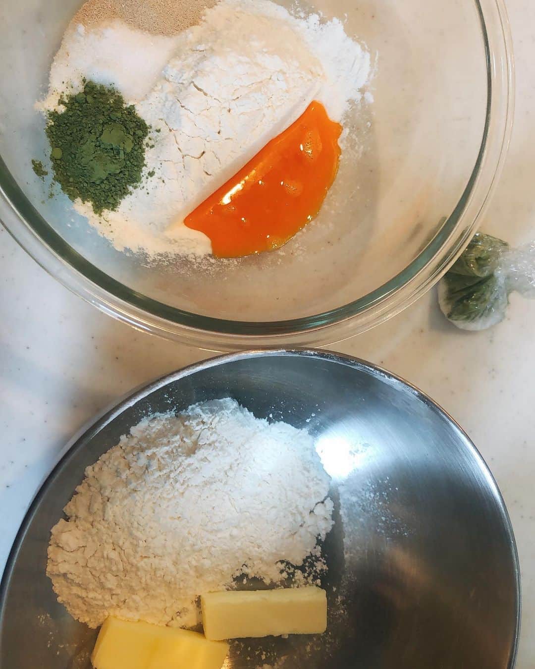 星那美月さんのインスタグラム写真 - (星那美月Instagram)「ちなみに、今回の抹茶のエイリア…クローバーパンはゆきち(@shiibayuki__ )おすすめの山樹氷さんのハッカ樹氷を練り込んでみました👾形は不器用でアレだけどちぎってみたらあら美味しそう🍞❤️  #パン作り #お料理下手くそ選手権」8月22日 17時35分 - mitsukihoshina