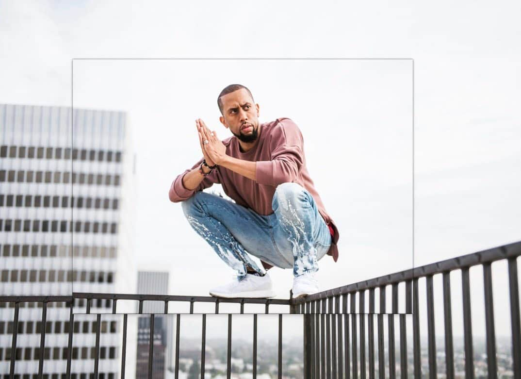 アフィオン・クロケットさんのインスタグラム写真 - (アフィオン・クロケットInstagram)「I’m wit the shits. 💩🙏🏽 . . #affioncrockett #comedy #photoshoot #picoftheday #potd #ootd #squat #rooftop #dopepic #fashion #somebodyson #laugh #love #life」8月22日 17時36分 - affioncrockett