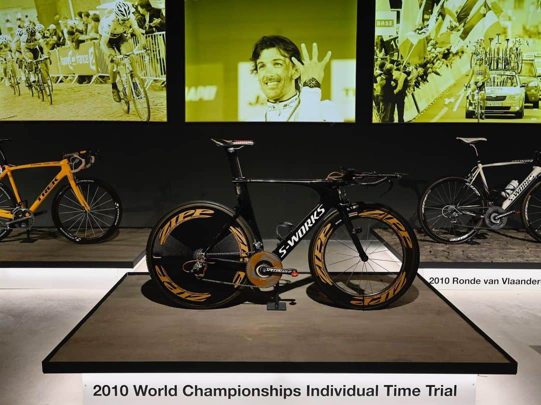 ファビアン・カンチェラーラさんのインスタグラム写真 - (ファビアン・カンチェラーラInstagram)「Some impressions from the opening of the Cancellara exhibition at the @verkehrshaus in Lucerne. I am extremely honoured to bring the sport of cycling closer to the public by having my «own» exihibition. 🚴🏽‍♂️ Many thanks to the @verkehrshaus and everybody who was involved! 🙏🏼  #TeamCancellara #cycling」8月22日 17時52分 - fabian_cancellara