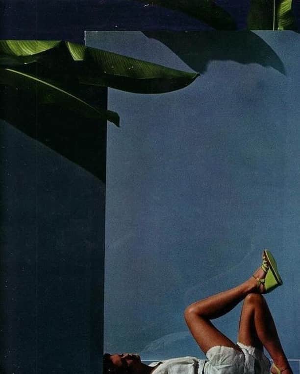 オーレリービダマンのインスタグラム：「Relaxing phot: Helmut Newton #inspiration」