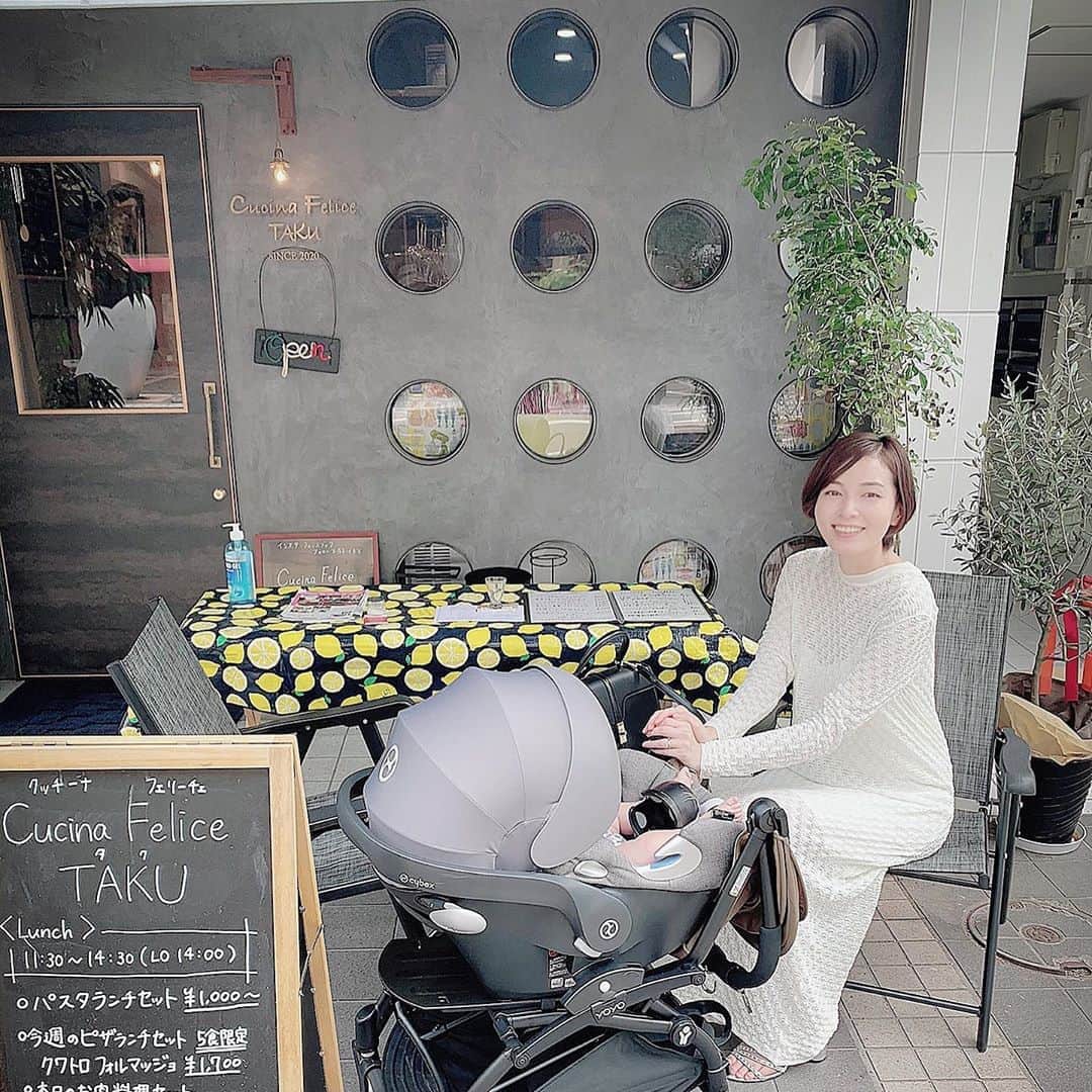 のインスタグラム：「* ***** 可愛い外観が目に留まり、以来ずっと気になっていたお店へ…☺️💓 どのランチメニューも美味しそうでしたが、悩みに悩んで、今回は雲丹のパスタに…😍 とても美味しかったです👏👏 外にテラス席があるということは、もしかしたら🐶も良いのかな…？ 涼しくなってから、ハウルも一緒に行けたらいいなぁ…☺️💓 ごちそうさまでした👏❤️ *****」