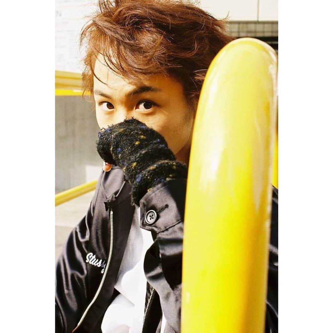 須賀健太のインスタグラム：「2017. 作品撮り  #photography  #須賀健太」