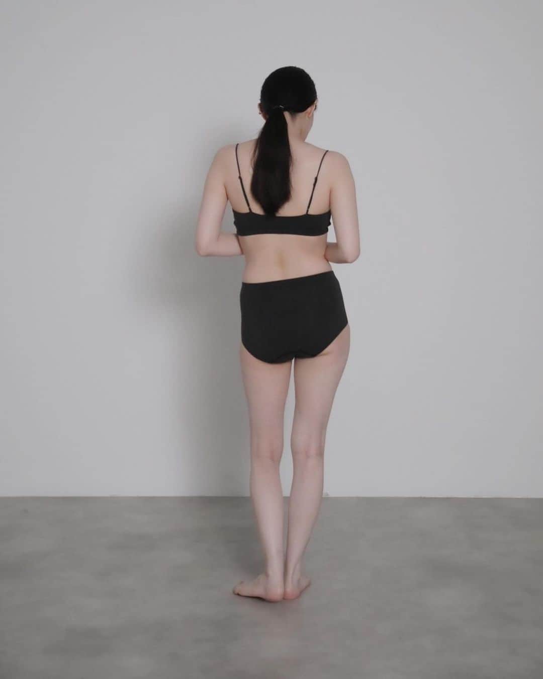 EMILY WEEKのインスタグラム