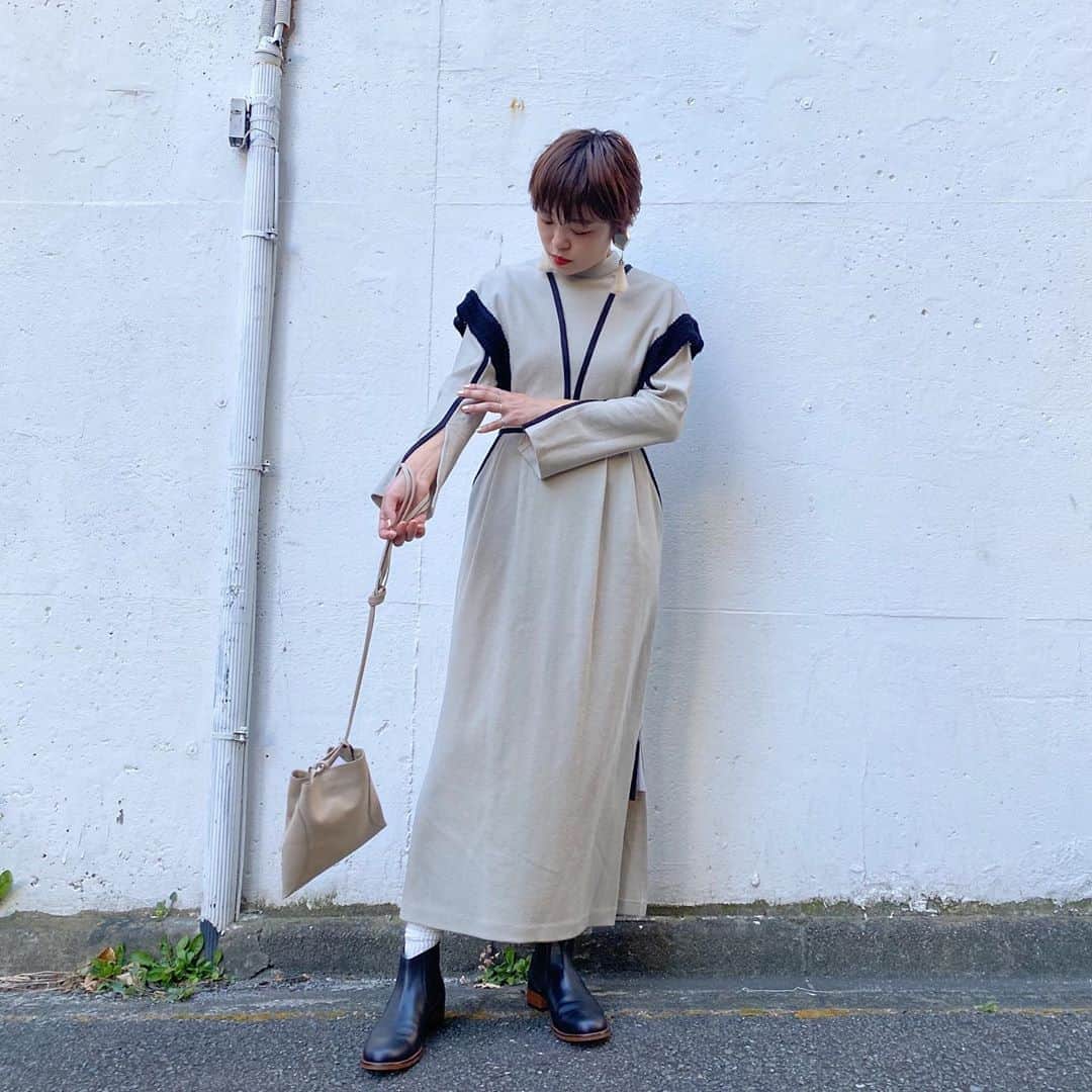 MIDWEST TOKYO WOMENさんのインスタグラム写真 - (MIDWEST TOKYO WOMENInstagram)「EBONY @_e_b_o_n_y._  20AW collection . #ebony  #togapulla  #marrow_japan  #midwest_official」8月22日 10時41分 - midwest_tw