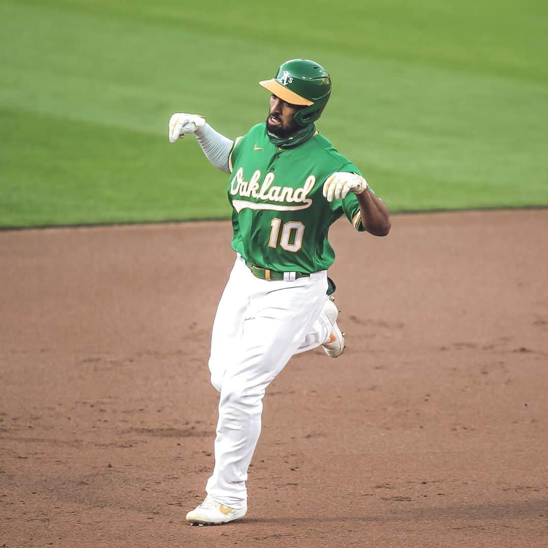 オークランド・アスレチックスさんのインスタグラム写真 - (オークランド・アスレチックスInstagram)「Bangin’ Out West #RootedInOakland」8月22日 11時18分 - athletics