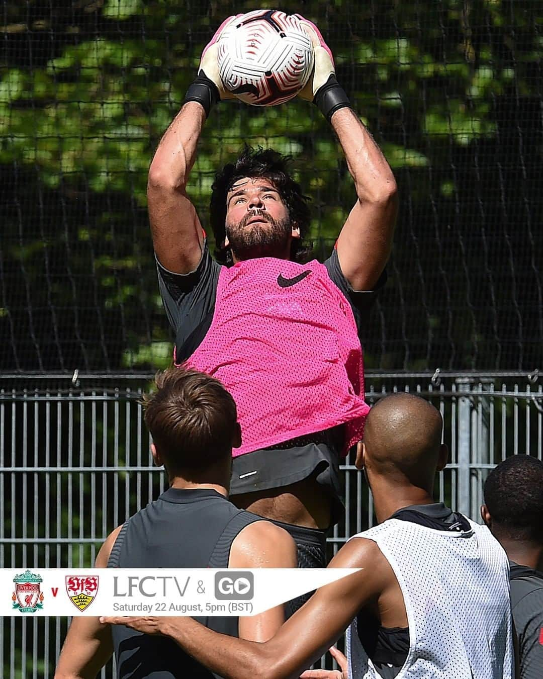 リヴァプールFCさんのインスタグラム写真 - (リヴァプールFCInstagram)「Safe hands 🧤🤩 #AB1 #LFC #LiverpoolFC #PreSeason」8月22日 11時45分 - liverpoolfc