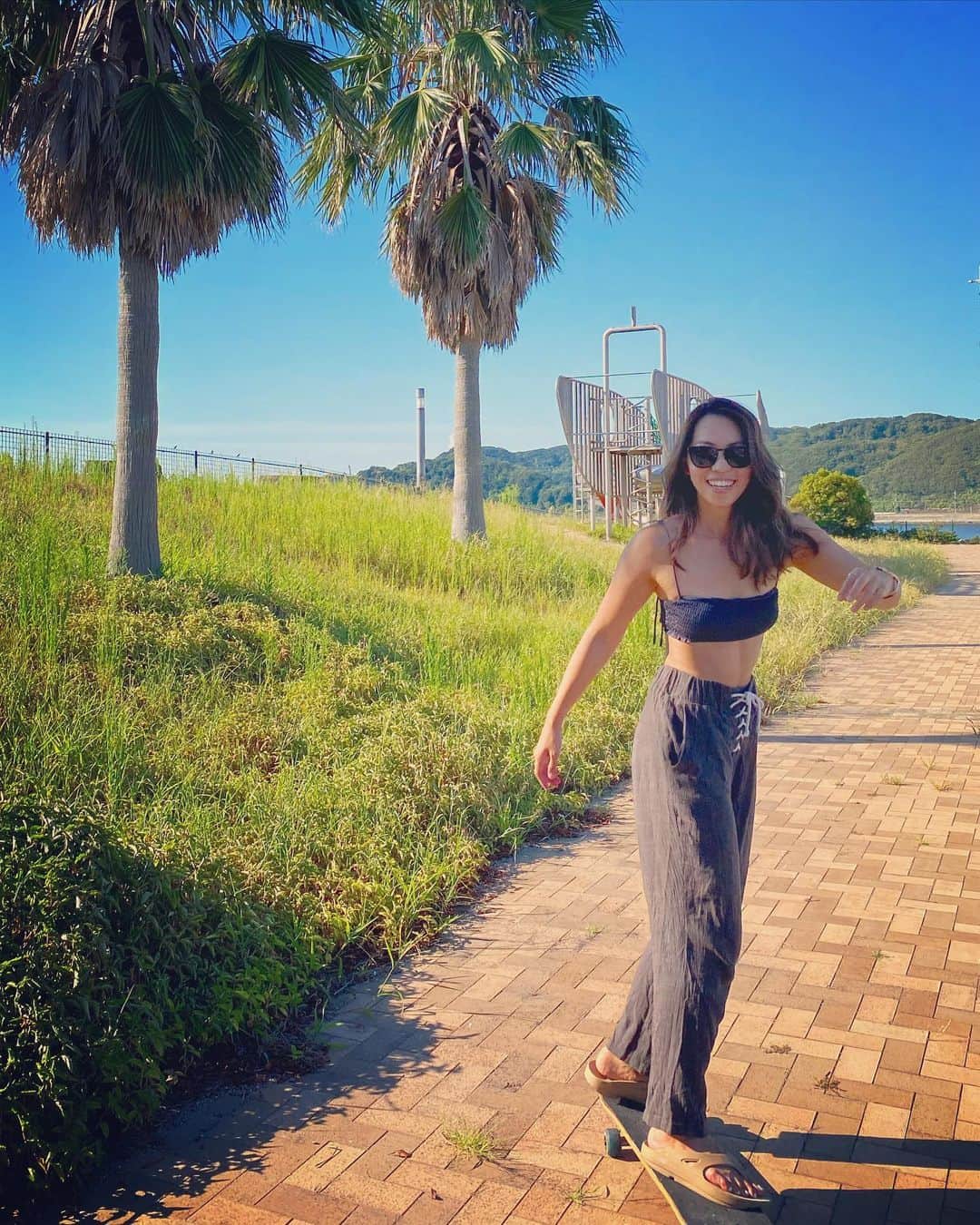 飯端美樹のインスタグラム：「スケート上手くなりたいなぁ🛹🌴 #weekendvibes」