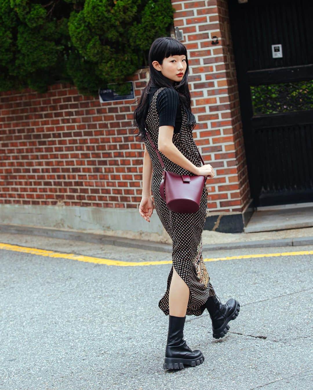 가로수길 , Seoulさんのインスタグラム写真 - (가로수길 , SeoulInstagram)「Street Style with @hago_official  하고와 함께한 스트리트 컨텐츠 🔥」8月22日 12時31分 - jaylim1