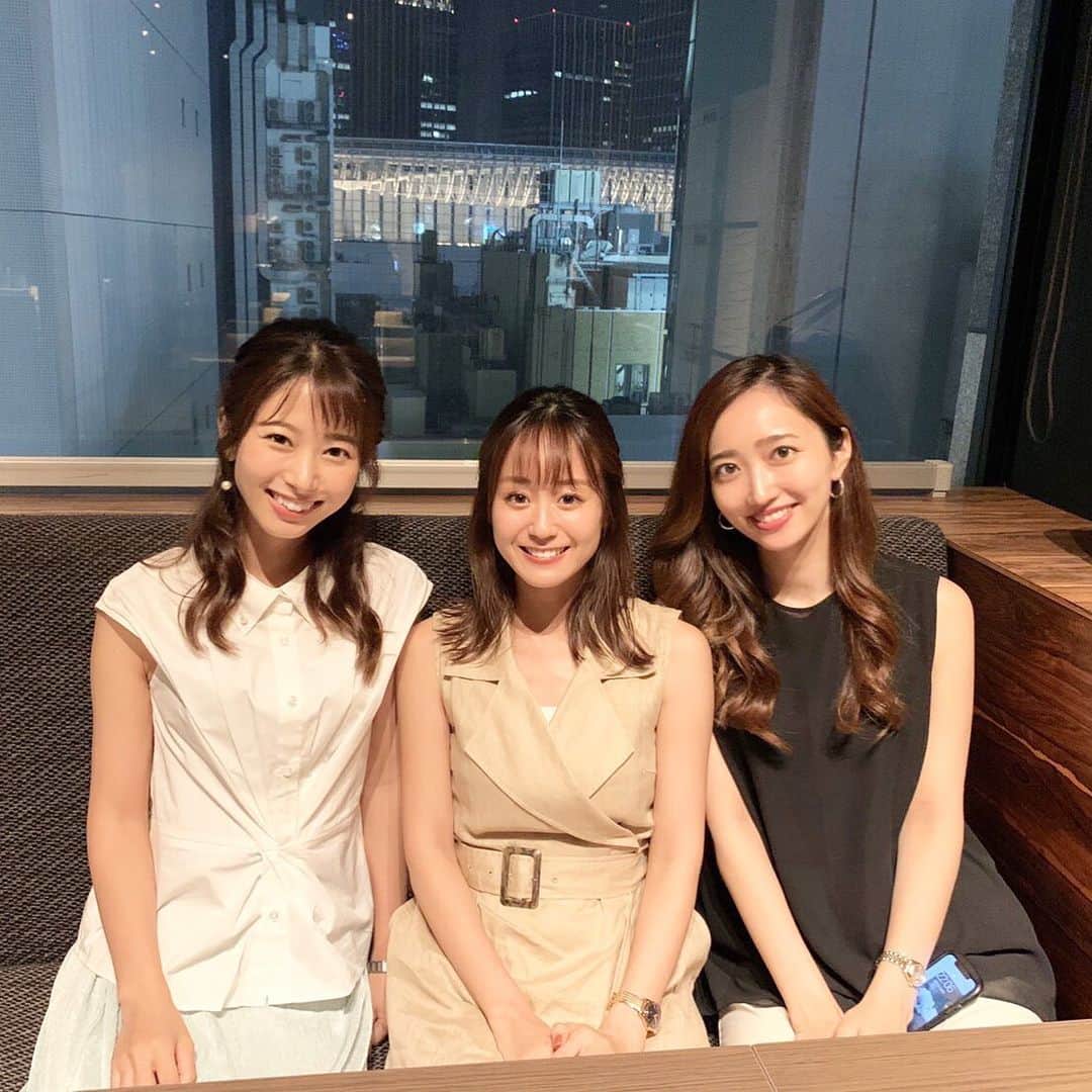 曲渕伊代のインスタグラム：「手が大きい3人🤚 なんでもない日だけど、久しぶりに 会えて嬉しいから載せちゃう🥰」