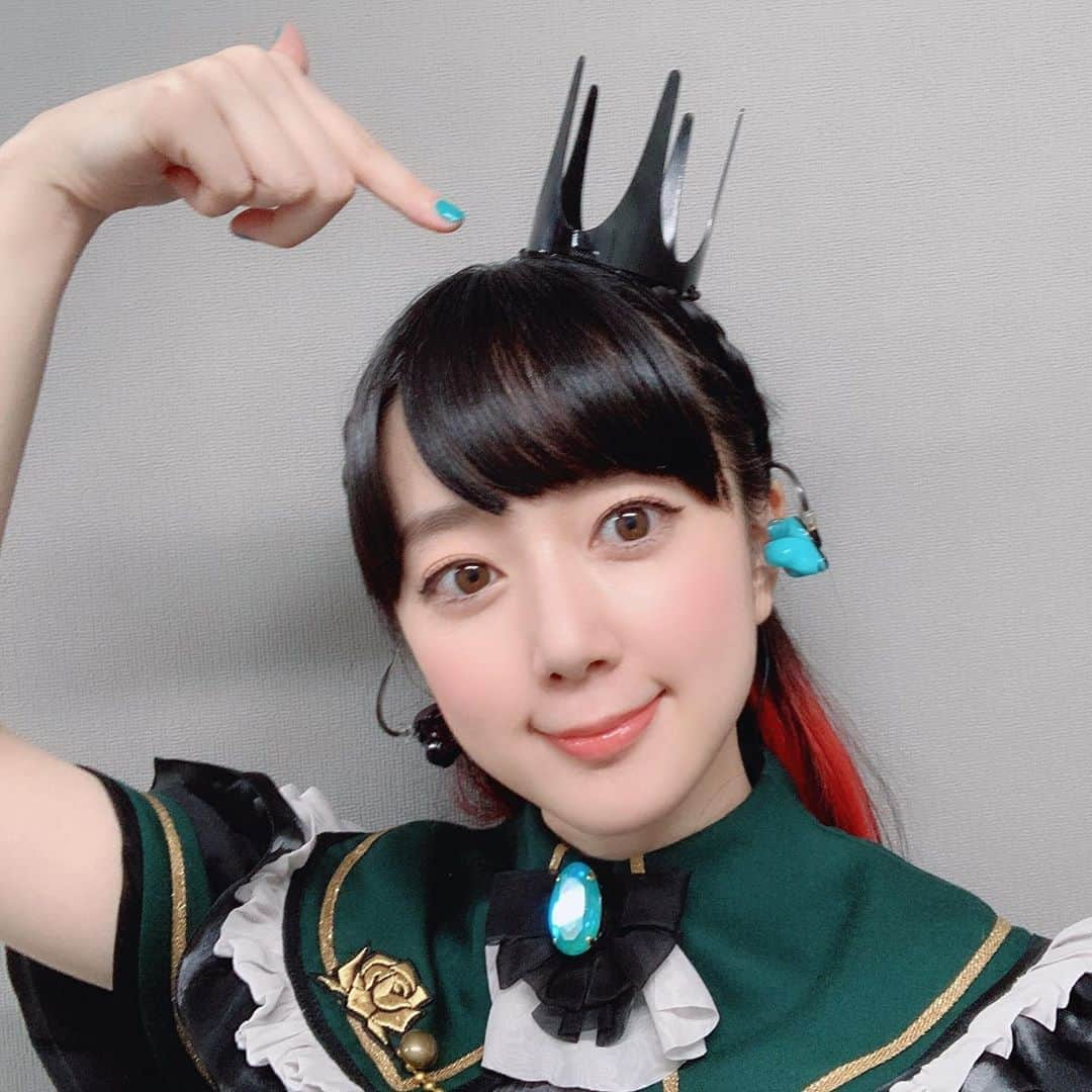 工藤晴香さんのインスタグラム写真 - (工藤晴香Instagram)「バンドリ8thLIVE Day1 Roselia 「Einheit」ありがとうございました！  半年ぶりのLIVEめっちゃ緊張したー 新曲3つも披露したのよっっ！！ みんなに会えて嬉しかったな〜  MCでも言ったけど、来てくれた人・ライビュの人・来れなかった人、みんなの声はちゃんと私達に届いてるよ！  今日、明日とLIVEに参戦するバンドリーマーのみんな！お家に帰るまでがLIVEです🌹  #バンドリ #roselia #bangdream」8月22日 13時02分 - kudo_a.k.a_910