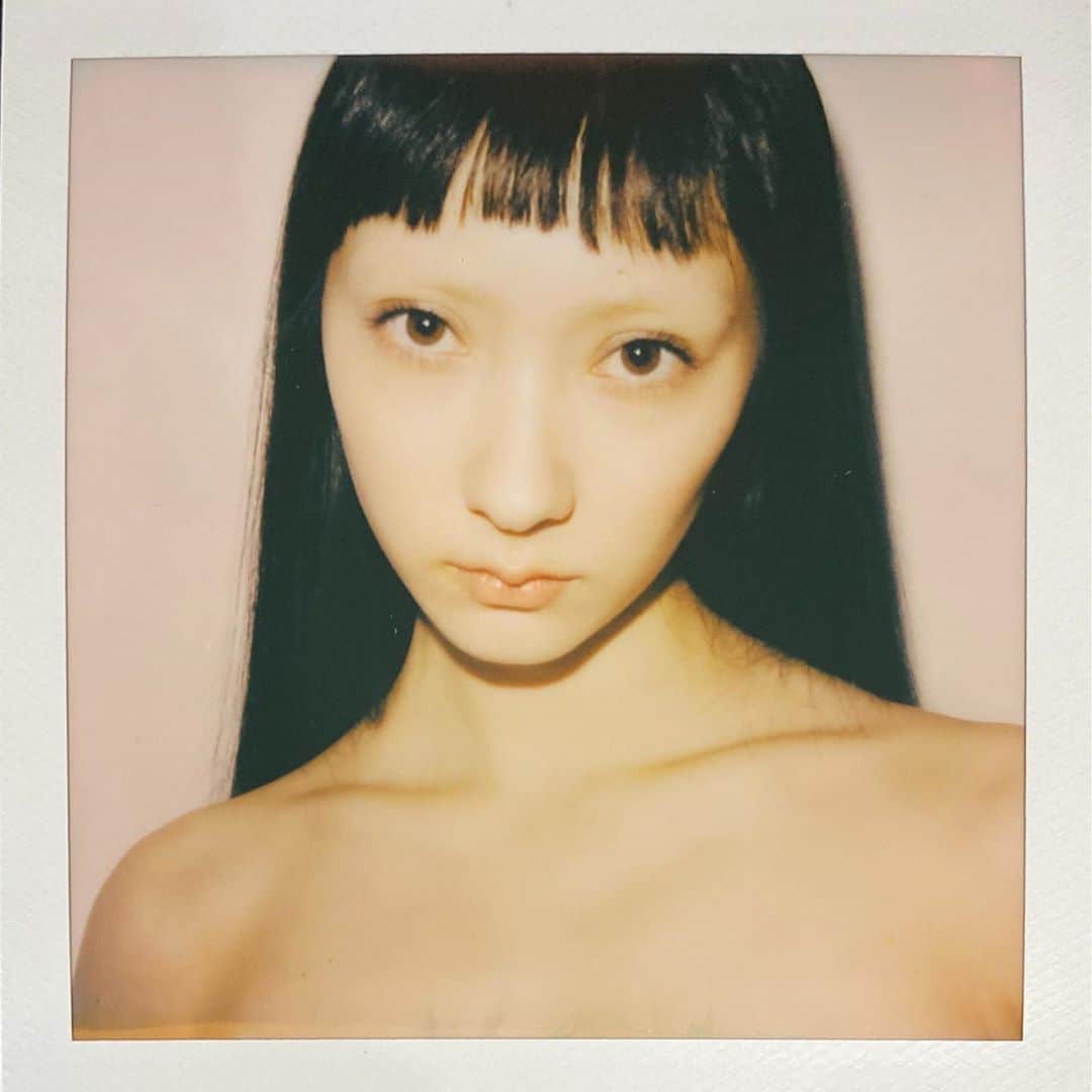 IA（アイエー）さんのインスタグラム写真 - (IA（アイエー）Instagram)「📷 大好きな南さんがポラ撮ってくれた〜」8月22日 13時31分 - iaiaiaz5