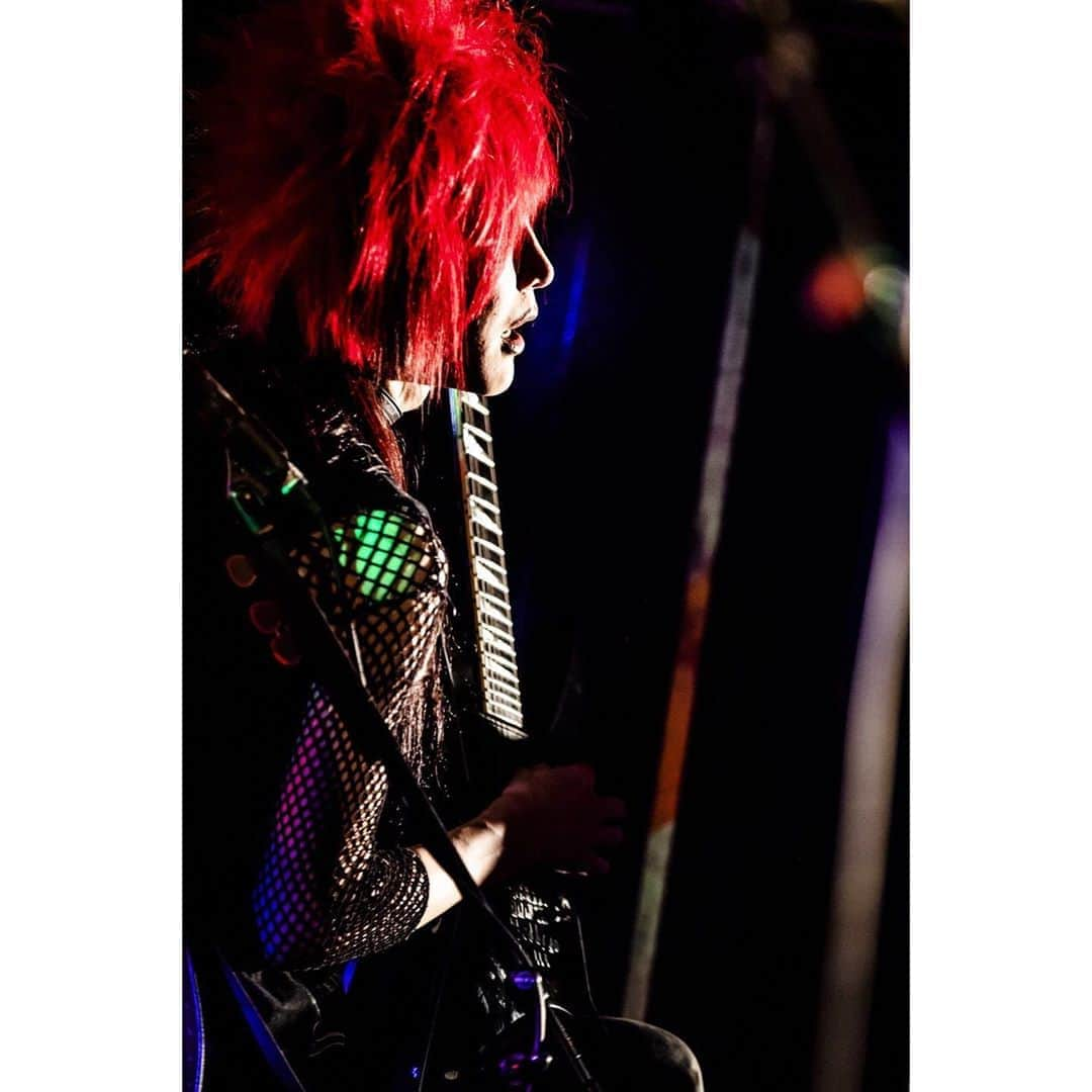 青木カズローさんのインスタグラム写真 - (青木カズローInstagram)「Vanishing ﻿ 2020.08.08 @ 名古屋 RED DRAGON ﻿ photo by 青木カズロー(cazrowAoki)﻿ ﻿ #Vanishing #写殺﻿ #人間が生きている瞬間﻿ #生きてなきゃ殺せない﻿ #殺してぇから生きてくれ」8月22日 14時12分 - cazrowaoki